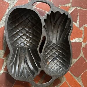 Cast Iron Pineapple Shaped Baking Mold